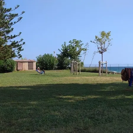 - Les Pieds Dans L'eau 아파트